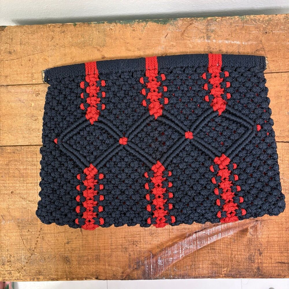 Vintage 70s Macrame Clutch Purse Red Blue - Picture 3 of 5